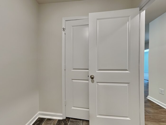 Building Photo - 306 Crooked Pne Ct