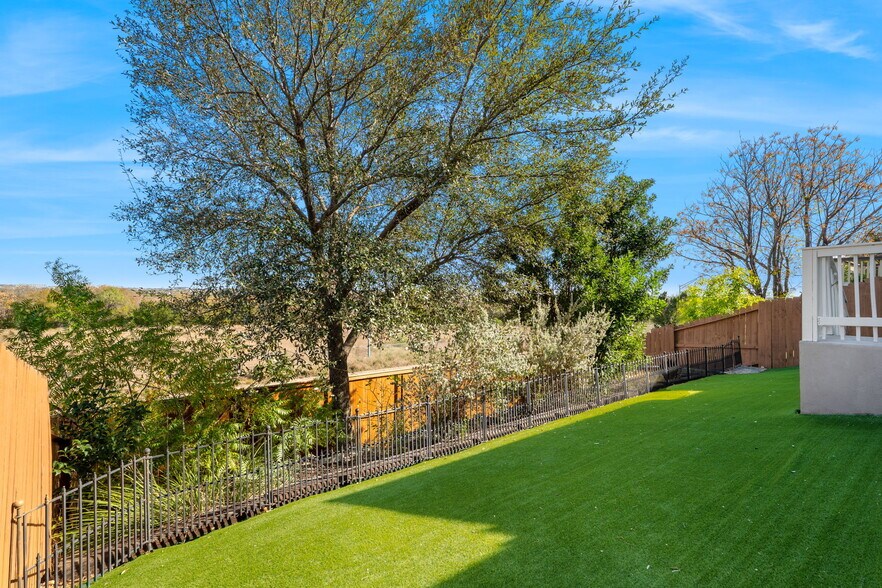 Building Photo - 7639 Eagle Ledge