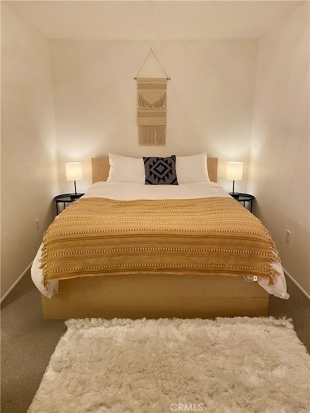 Building Photo - 23870 Lakeview Dr