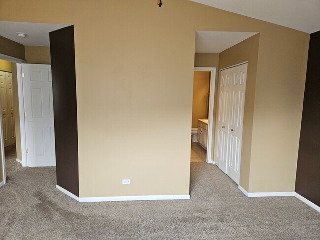 Building Photo - 2243 Rockefeller Dr