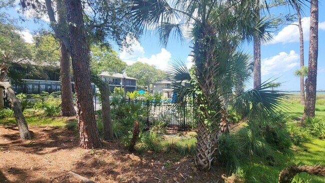 Building Photo - Conquistador 2 Bed 2 Bath - Just steps from the pool!