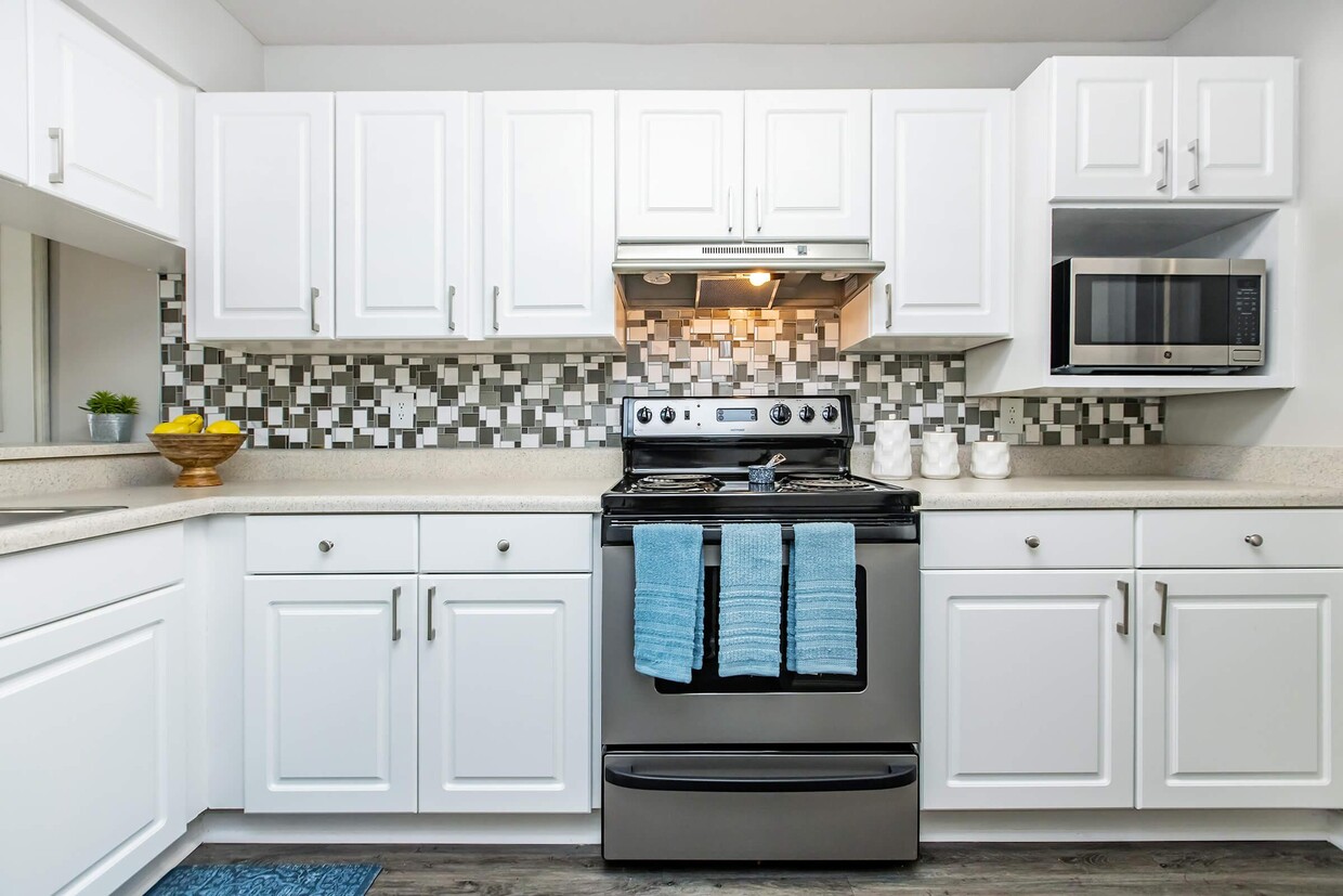 Solana Vista Apartments - 5801 Fishermans Dr Bradenton FL 34209 | Apartment  Finder