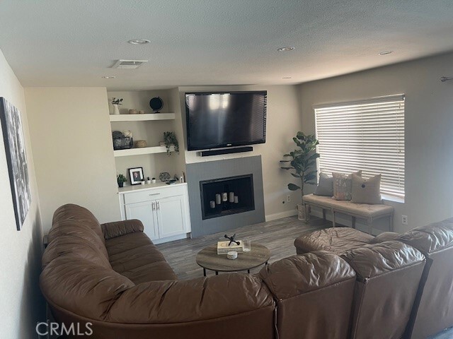 Building Photo - 2873 E Black Horse Dr