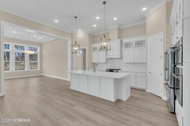 Building Photo - 53 Freesia Dr