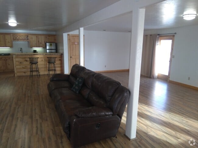 Building Photo - 4890 Co Rd 115