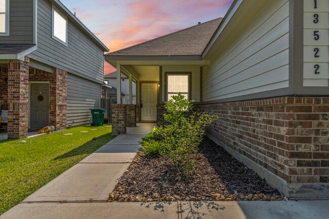 Building Photo - 13522 Luke Pr Ct