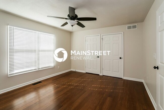 Building Photo - 3 Bedroom Pet-Friendly Home in GROVE CITY,...