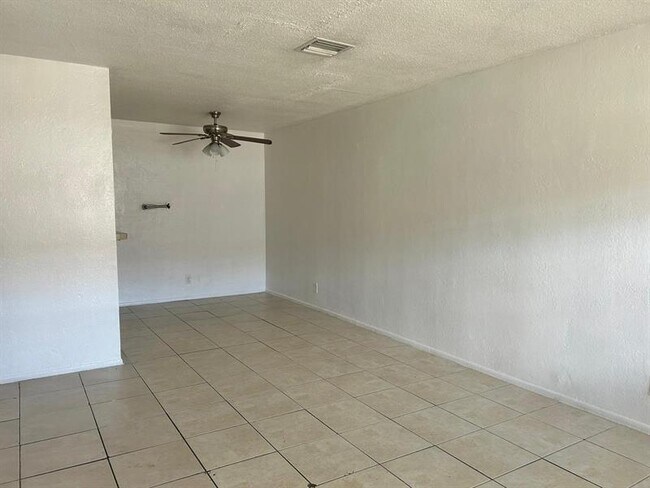 Building Photo - 2240 NW 59th Terrace