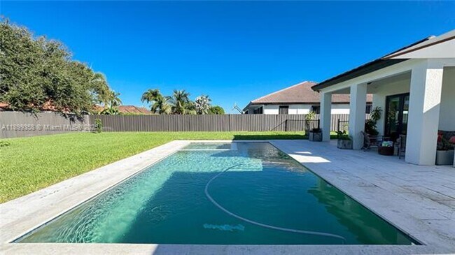 Building Photo - 17320 SW 92nd Ct