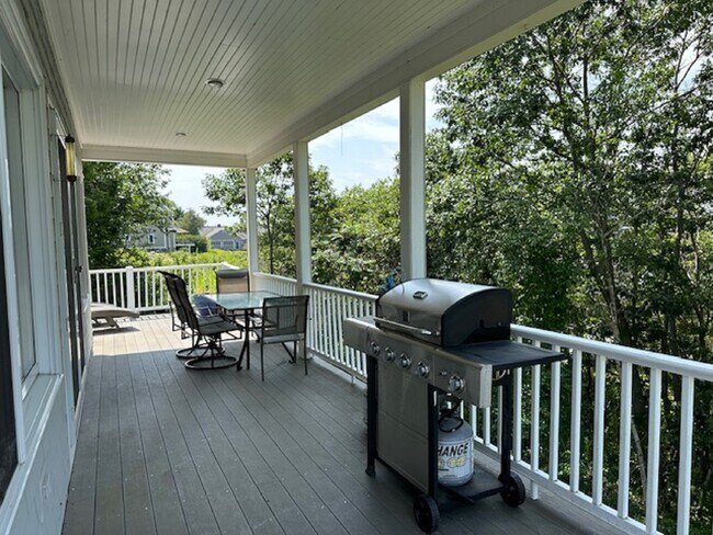 Building Photo - 2030 Harpswell Islands Rd