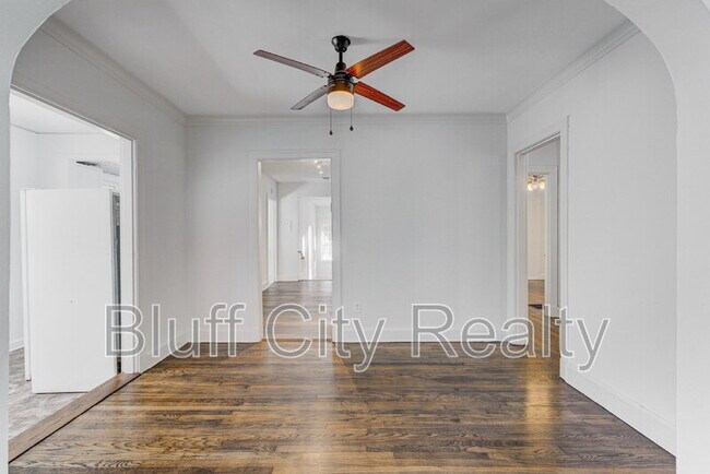 Building Photo - 3573 Spottswood Ave