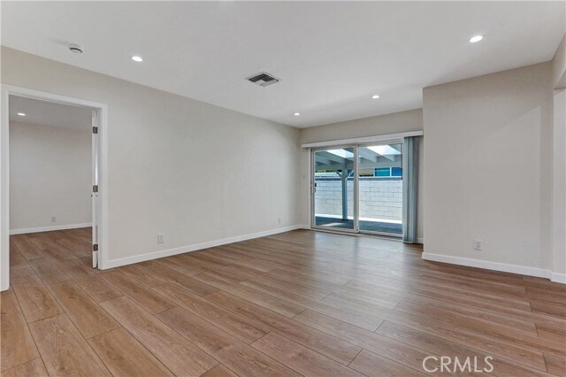 Building Photo - 6851 Forbes Ave