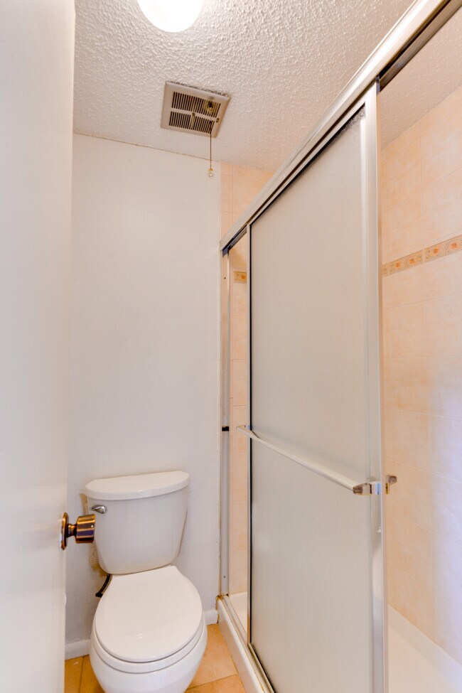 Building Photo - 2899 S Locust St