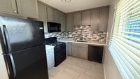 Building Photo - 15483 Moorpark St