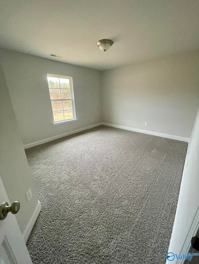 Building Photo - 272 Abercorn Dr
