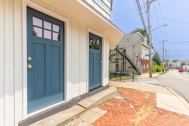 Building Photo - 1533 Arlington Ave