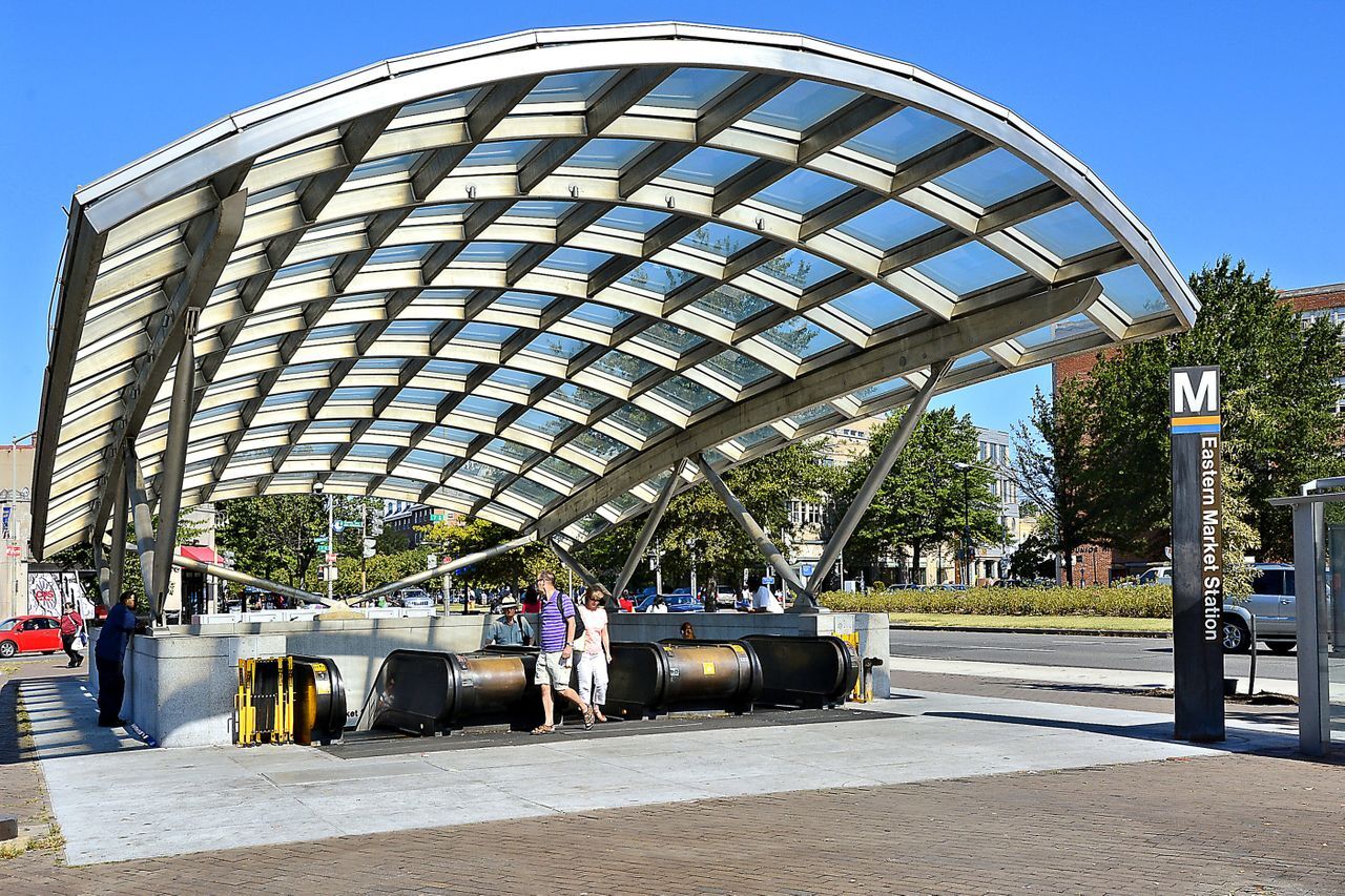 Building Photo - 1110 3rd St NE