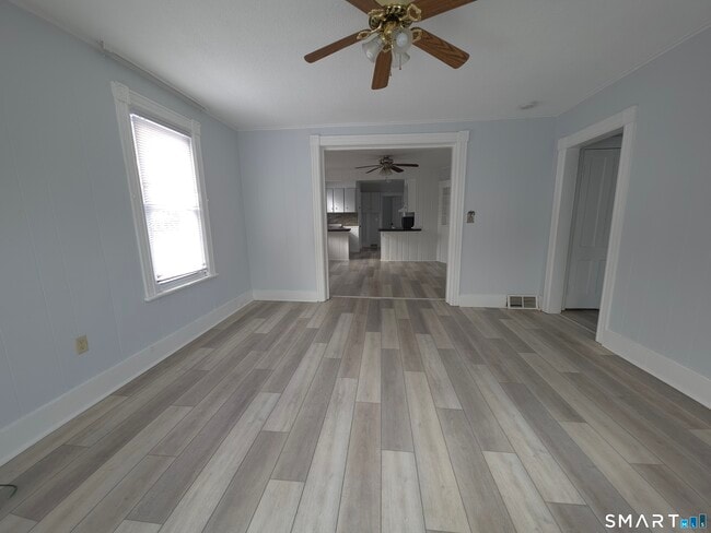 Building Photo - 303 Newtown Ave