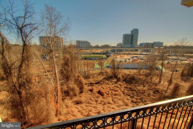 Building Photo - 1591 Spring Gate Dr.