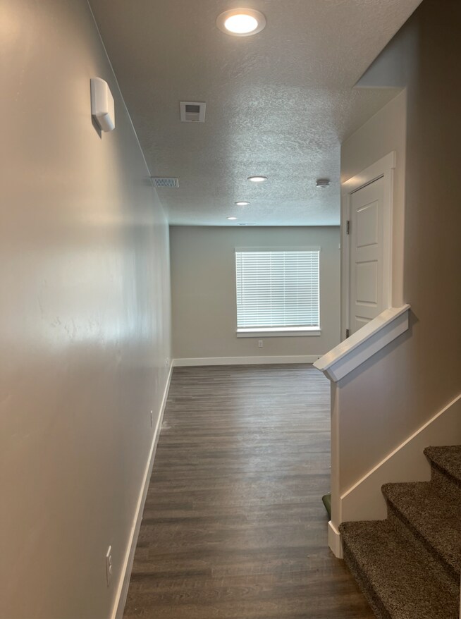 Entry Way - 4067 S 2800 W