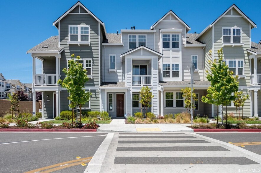 Building Photo - 3900 Degree Ln