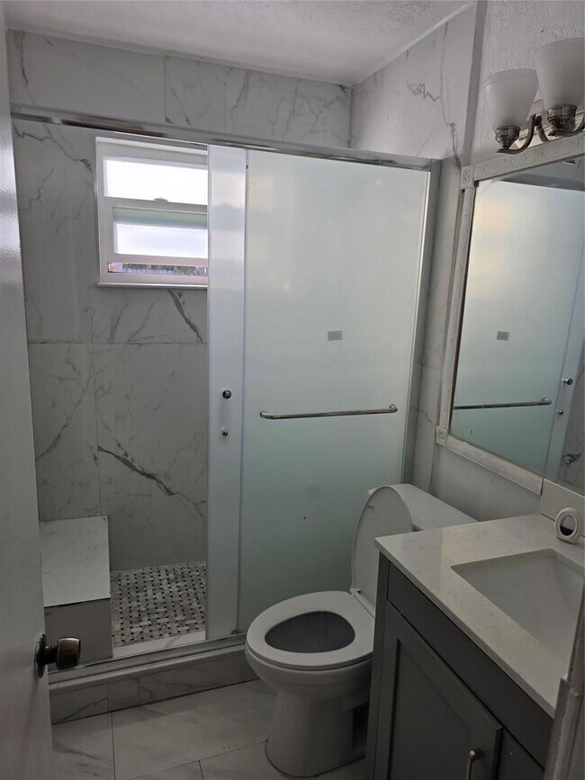 Building Photo - 1501 NW 62nd Terrace