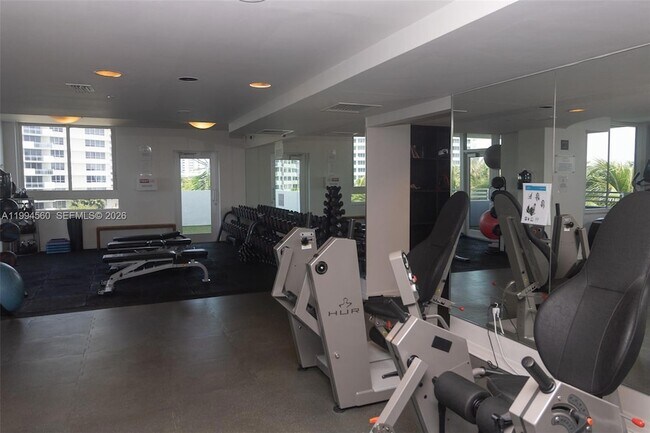 Building Photo - 1330 West Ave