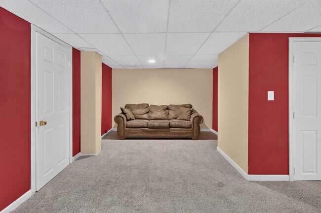 Building Photo - 392 Sedgewood Ln