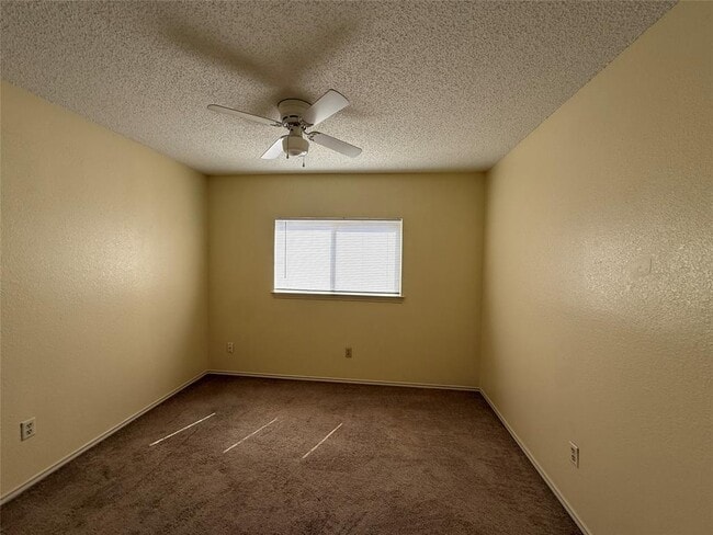 Building Photo - 12803 Humphrey Dr