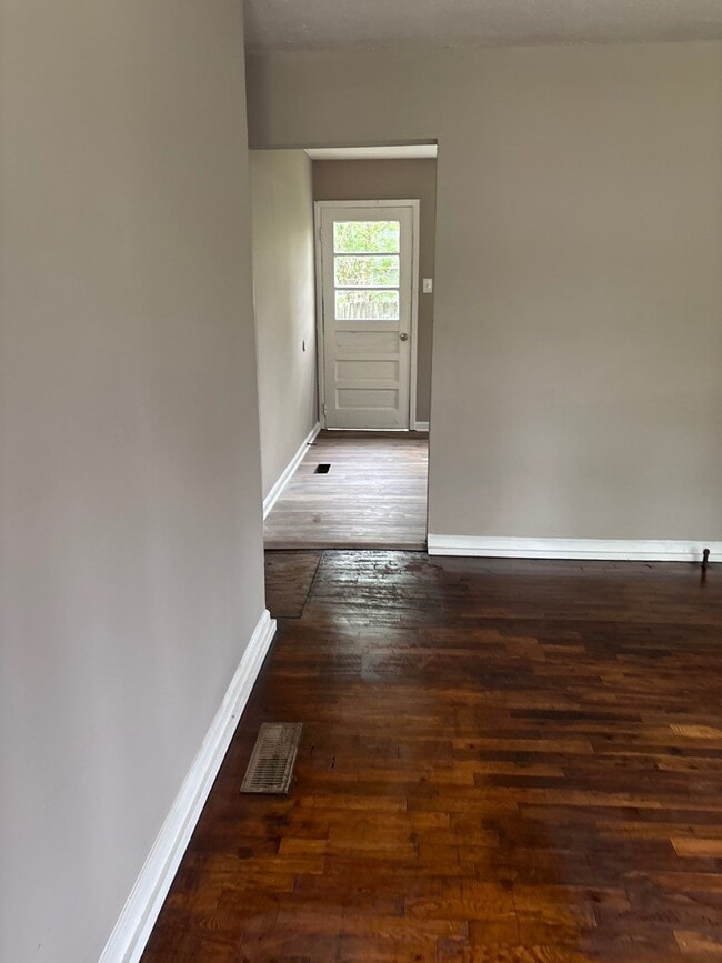 Building Photo - 959 Norris St