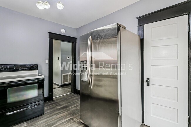 Building Photo - 1132 B W Munnell Ave