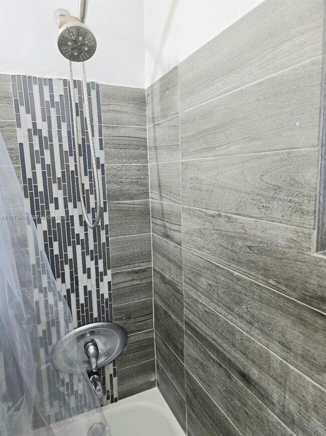 Building Photo - 3621 SW 47th Ave