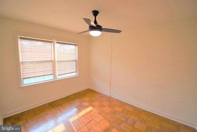 Building Photo - 6612 10th St