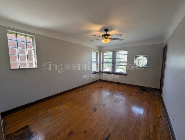 Building Photo - 3910 Chippewa St