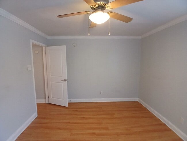 Building Photo - 2nd Floor Condo Near Dallas North Tollway & Keller Springs