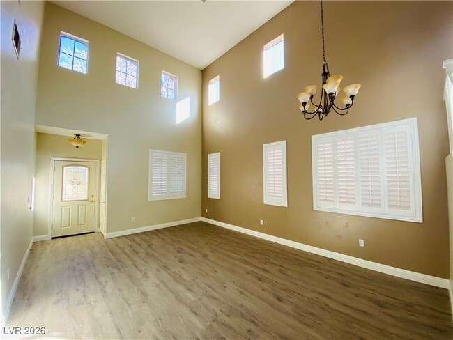 Building Photo - 10863 Vista Marbella Ave