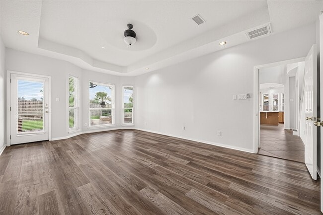 Building Photo - 1415 Kennewick Ct