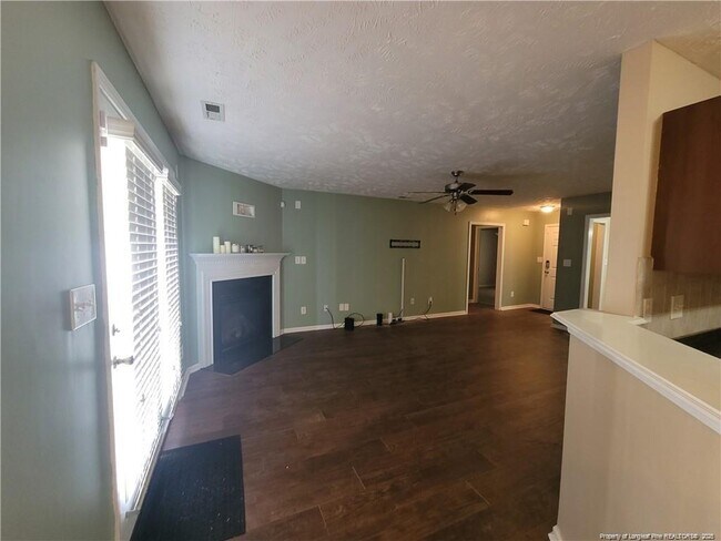 Building Photo - 3608 Crosswinds Dr