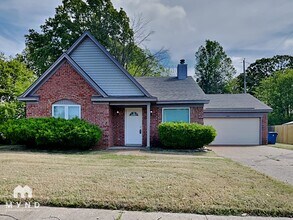 Building Photo - 1234 Grange Way Dr