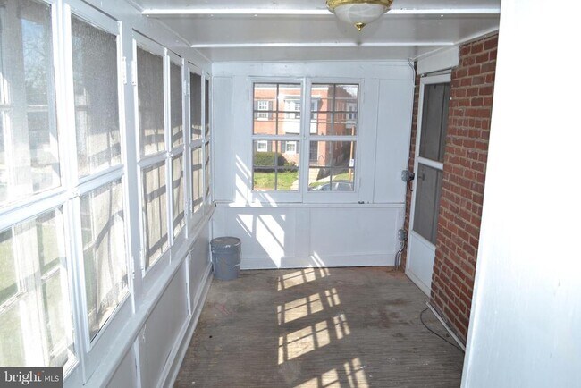 Building Photo - 200 W All Saints St