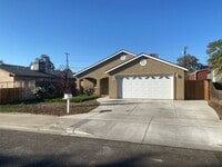 Building Photo - Spacious and New with Solar in Central Hanford