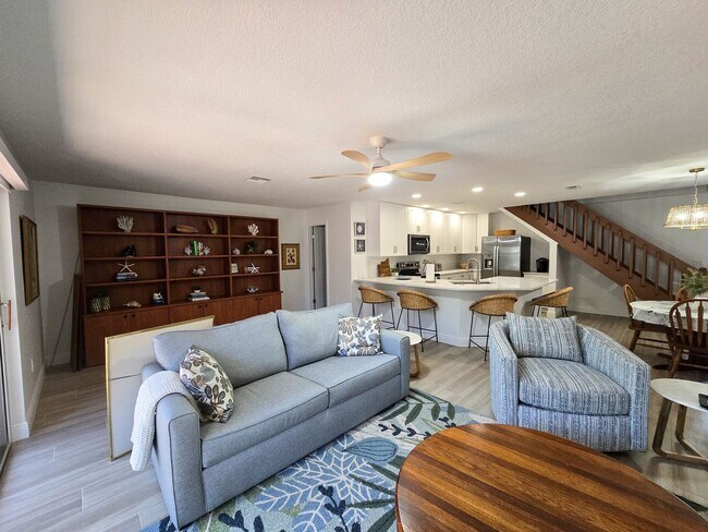 Building Photo - Make this your winter getaway!