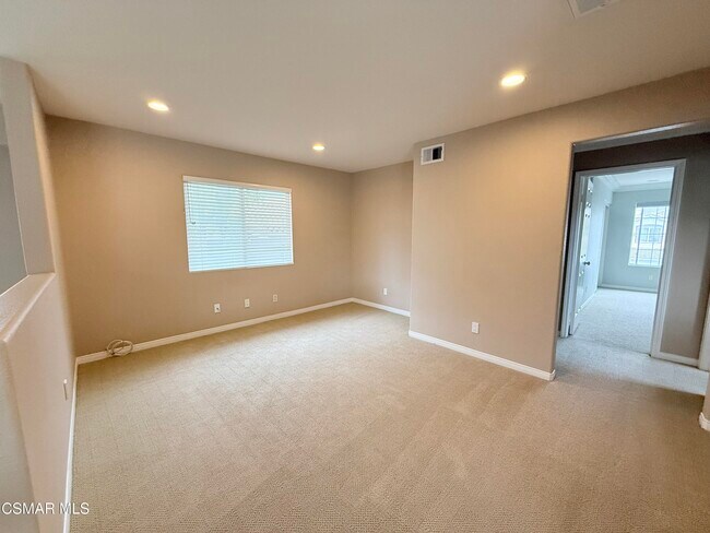 Building Photo - 2851 Silk Oak Ave