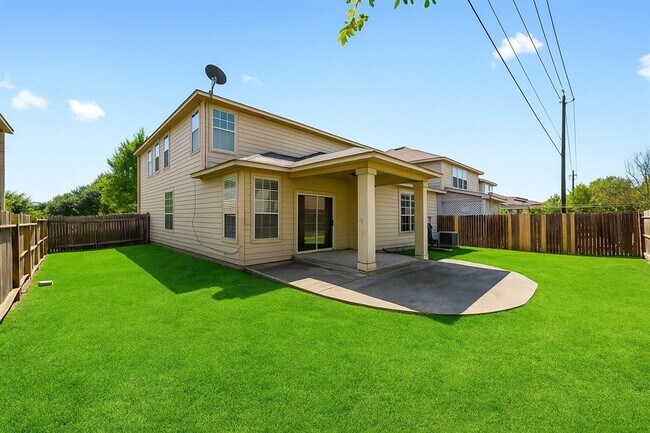 Building Photo - 6212 Roseborough Dr