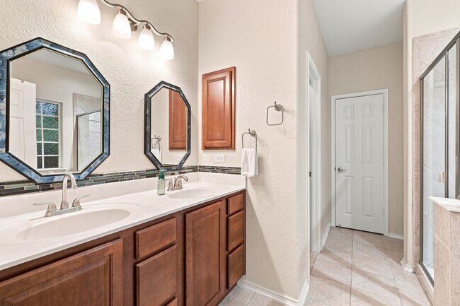 Building Photo - 4426 Semora Oak