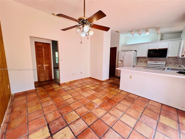 Building Photo - 14340 SW 102nd St