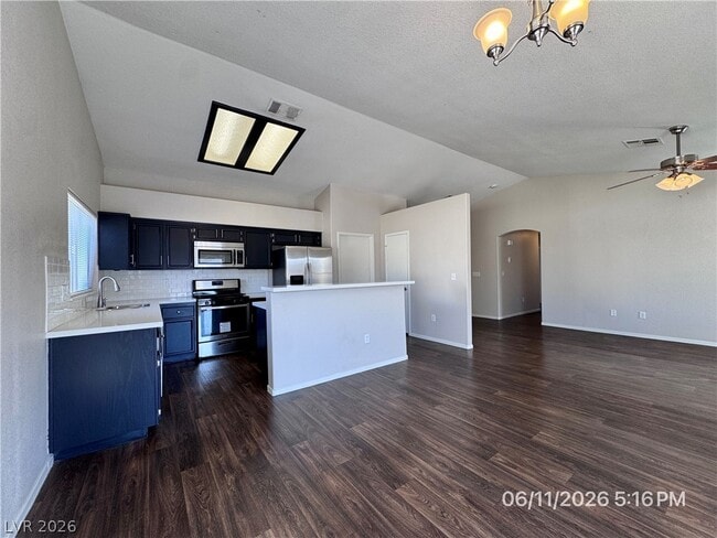 Building Photo - 222 Quailbush Dr