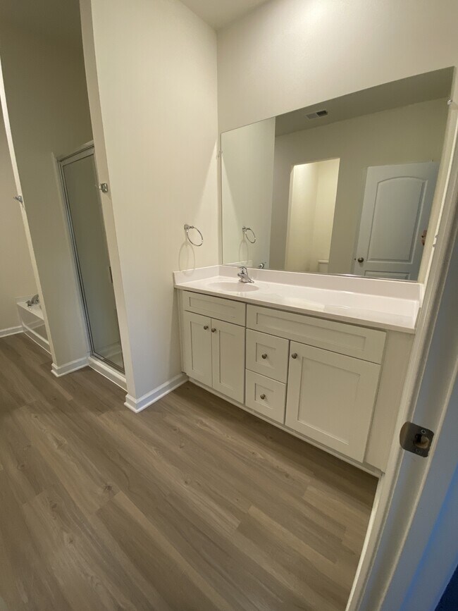Building Photo - 697 Rivanna Run