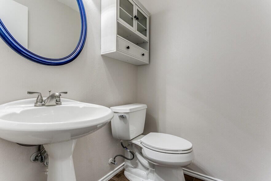 Building Photo - 8107 Rustic Park