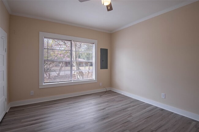 Building Photo - 308 Kelley Blvd